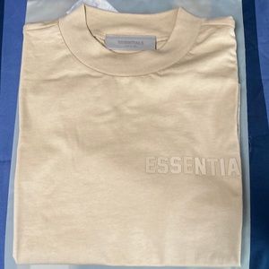 Essentials Fear Of God Women's Sand T-Shirt 2023 spring collection.